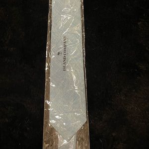 Men’s Linen light blue tie NWT